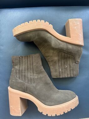 Dolce vita boots 8.5